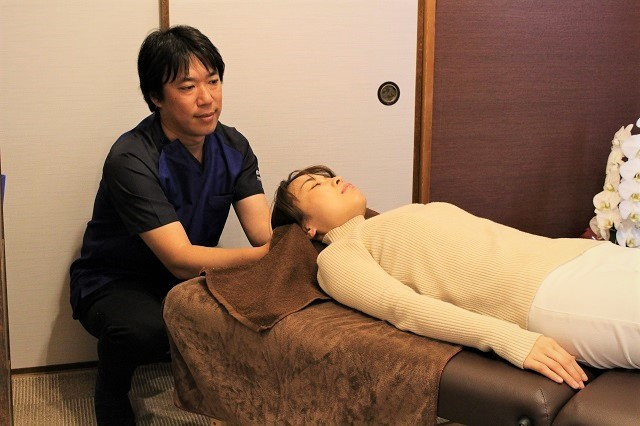 優しいタッチの施術